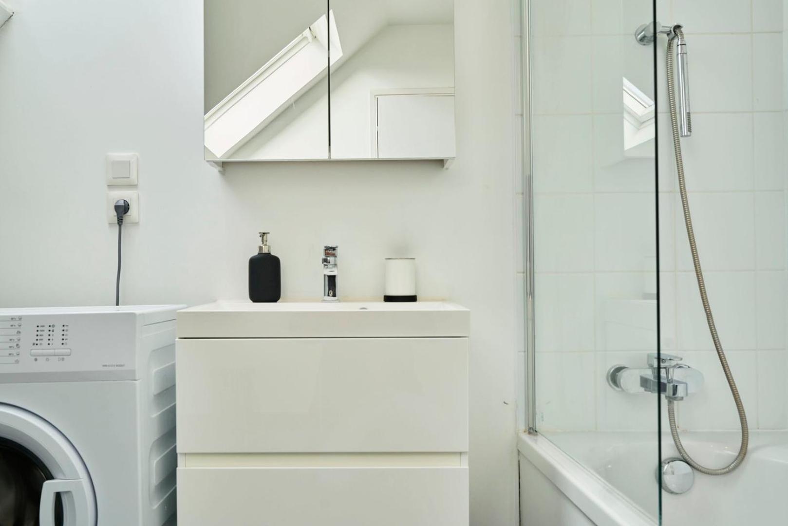 Duplex 2 Bedrooms 2 Bath ลีลล์ ภายนอก รูปภาพ